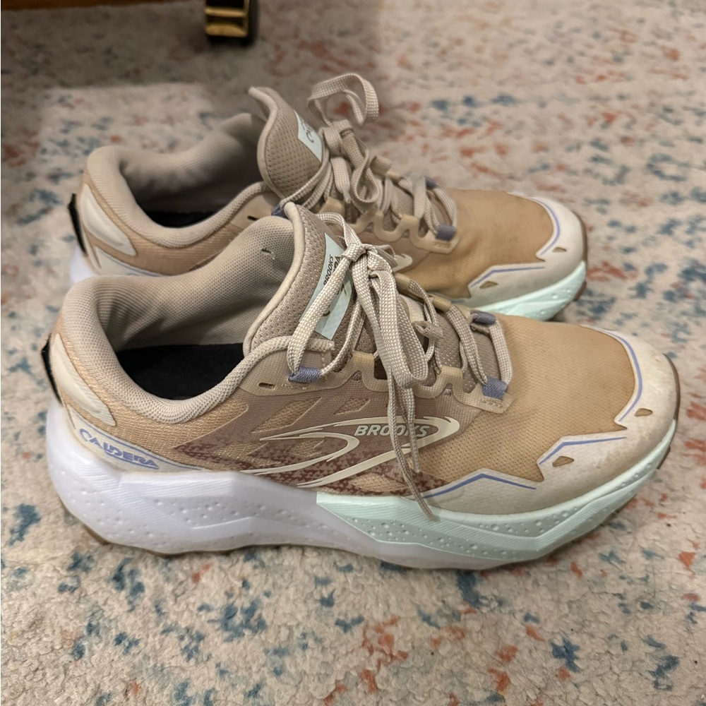 Brooks Women's Caldera 7 Trail Shoes